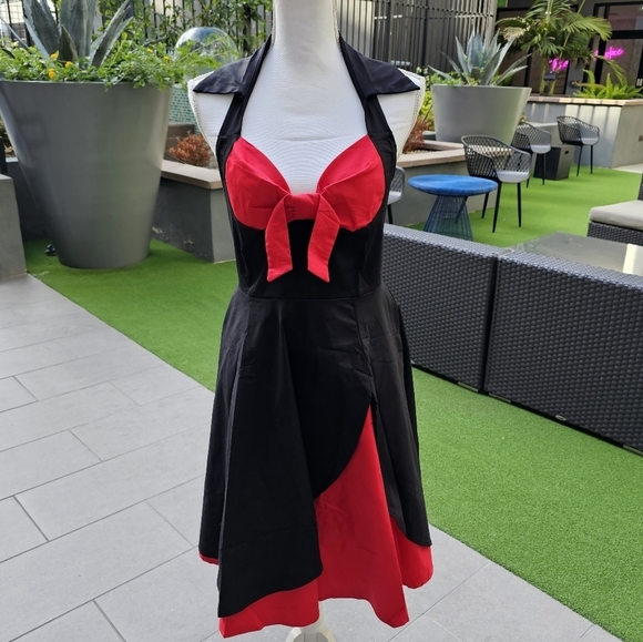 Pinup ✦ Fit & Flare Dress M ✦ Red Collar Bow Bust Open Back Stretch Retro NWT - Picture 3 of 17
